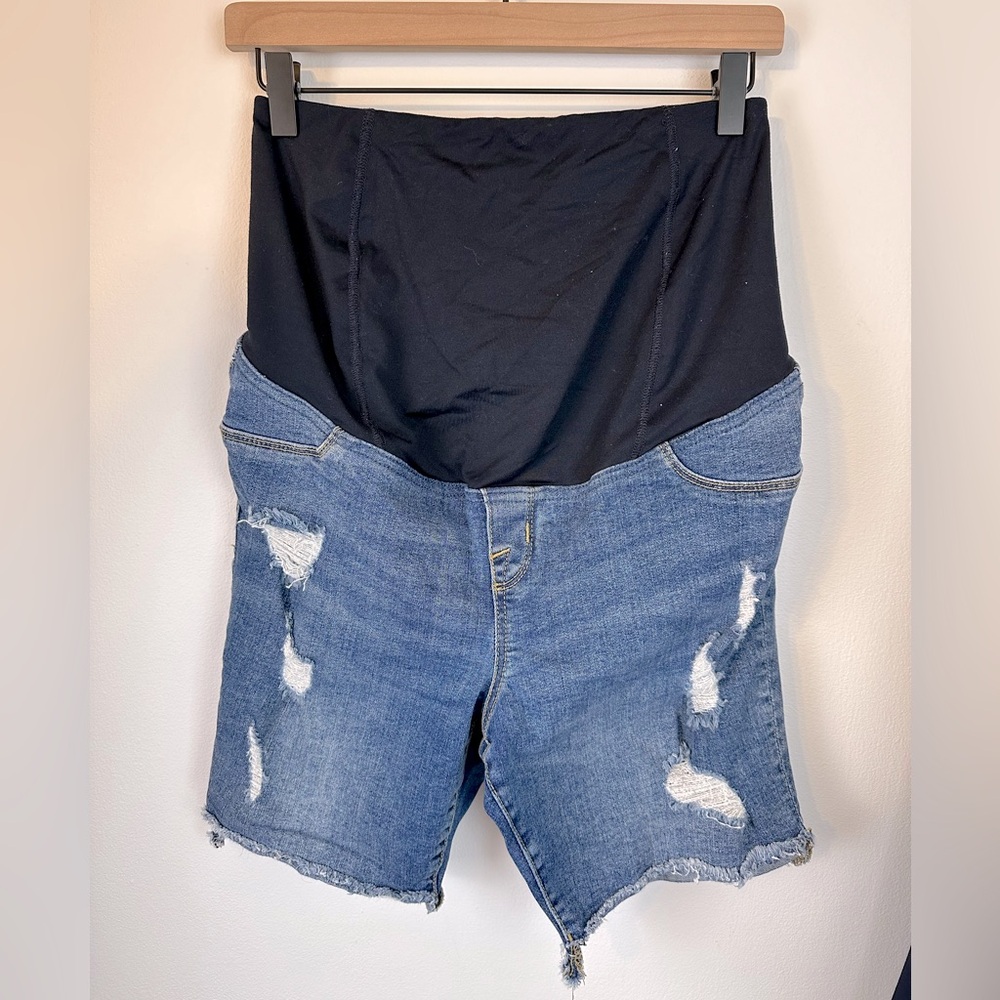 ISABEL MATERNITY Full Panel Stretchy Denim Distressed Bermuda Shorts | Size 6